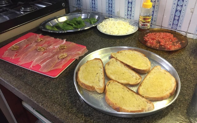 Brusqueta com presunto parma 