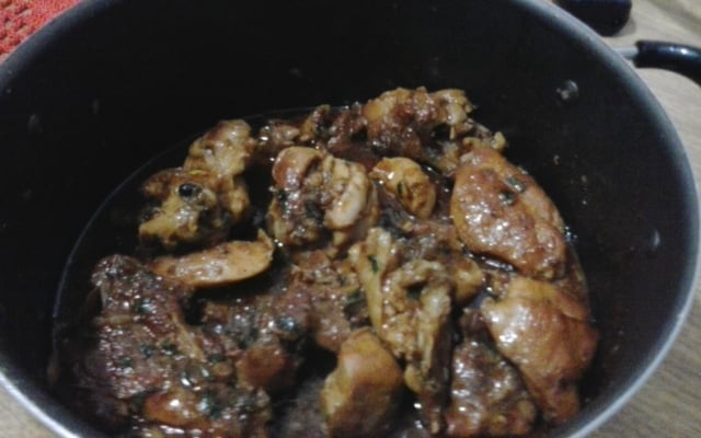 Coxas de frango ao molho