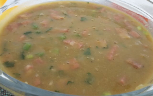 Sopa de ervilha light na panela de pressão