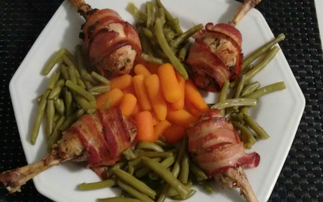 Coxa de frango assada na cerveja