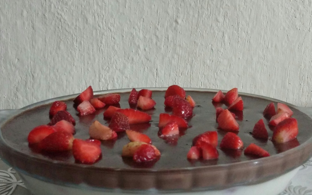 Sobremesa chococreme com morango