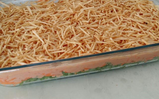 Salada ao molho de cachorro quente