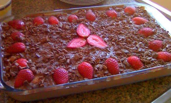 Enformados de brigadeiro e morango