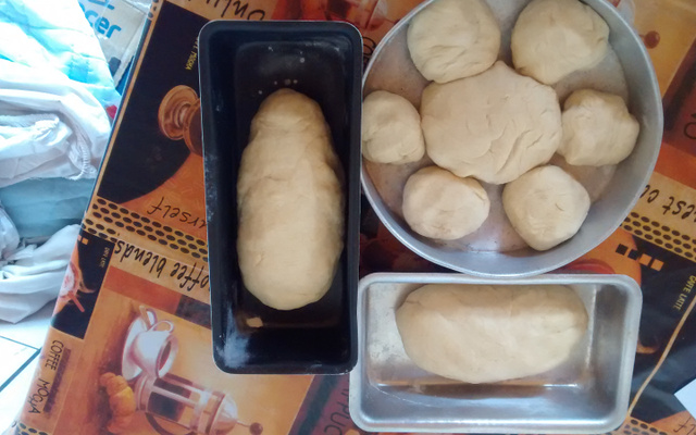 Pão caseiro simples
