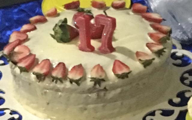 Bolo de aniversário Gaby