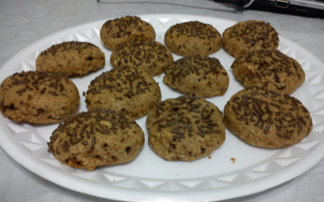 Bolachinha de Ovomaltine com nozes