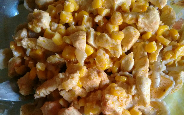 Macarrão cremoso com frango