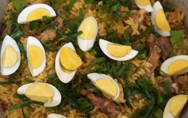 Arroz com costelinha de porco