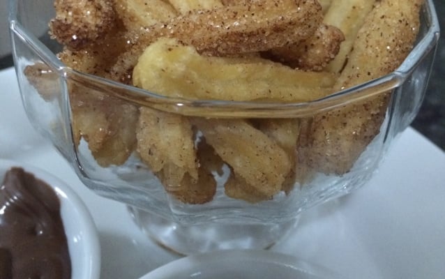 Churros simples e deliciosos