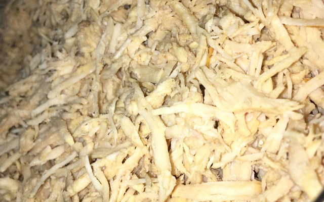 Peito de frango termogênico desfiado na panela de pressão - superfit