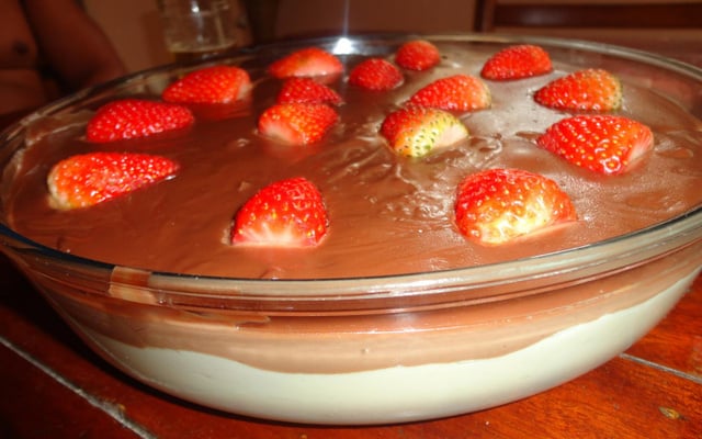 Delícia de morango e chocolate