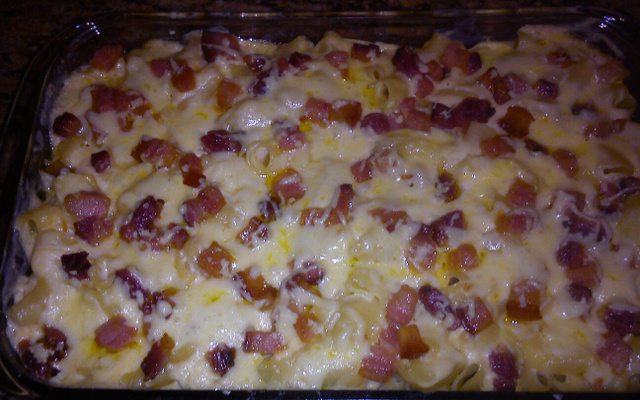 Macarrão com queijo e bacon