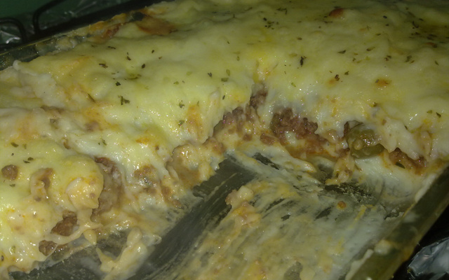 Escondidinho de aipim com carne moída