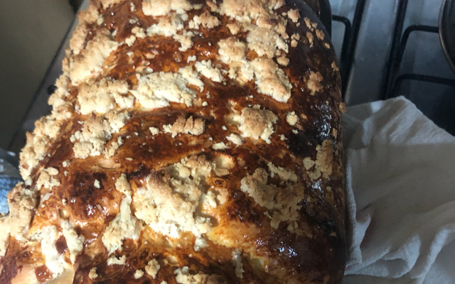 Cuca recheada com chocolate