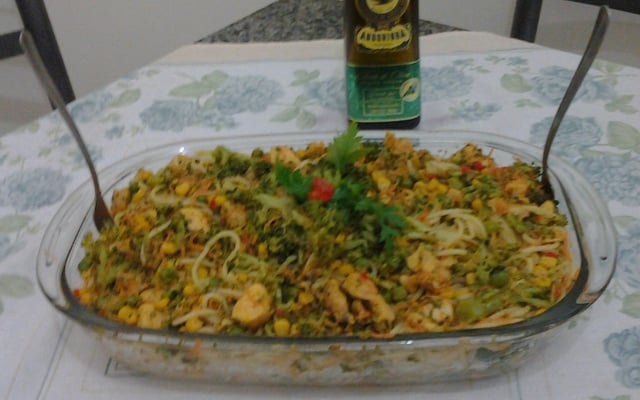 Macarrão semi-vegetariano