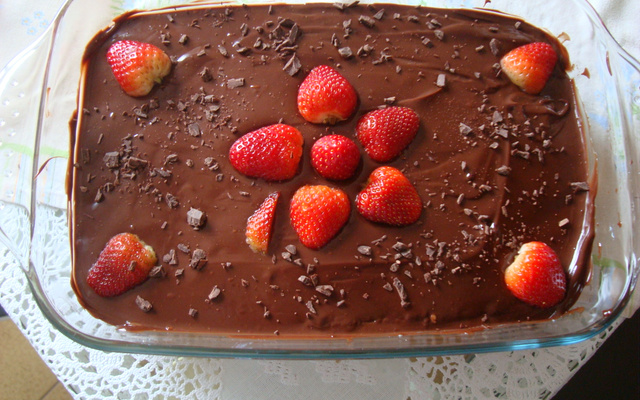 Mousse de bombom de morango