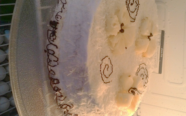 Bolo gelado de abacaxi com creme dos deuses