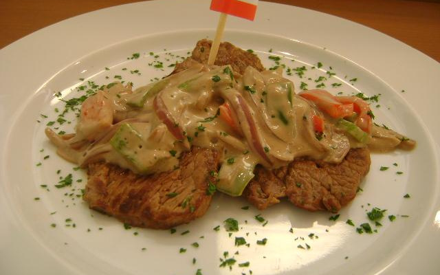 Bife acebolado à Chile