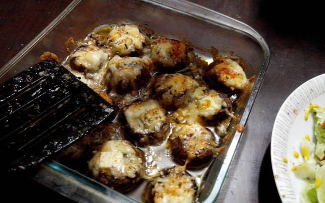 Cogumelos recheados aos 4 queijos