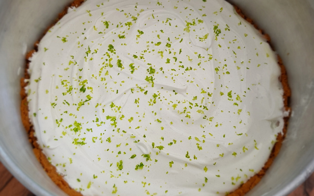 Torta de limão com chocolate branco