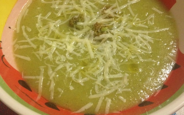Sopa de brócolis