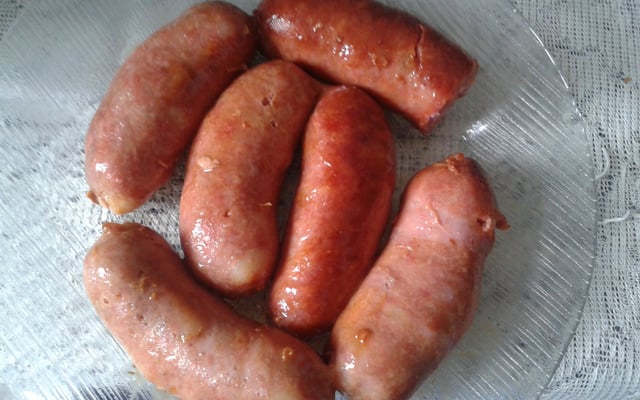 Linguiça de churrasco na panela de pressão