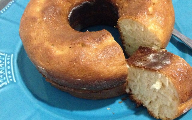 Bolo simples de liquidificador