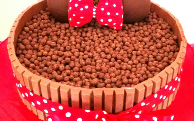 Cobertura para bolo kit-kat