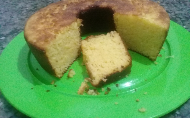 Bolo de milho com queijo