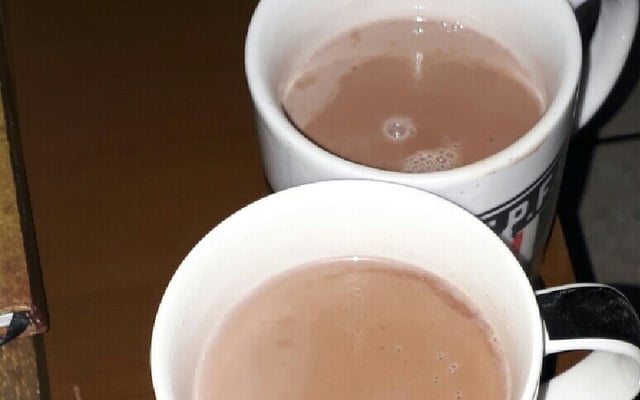 Chocolate quente cremoso e simples