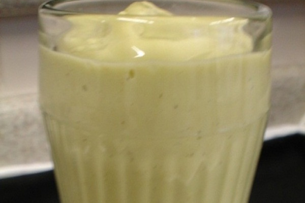 Vitamina de abacate, mel e limão e Ades