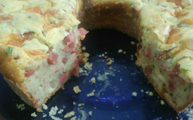 Bolo salgado de frios