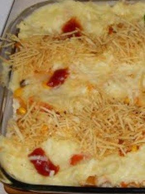 Escondidinho de calabresa