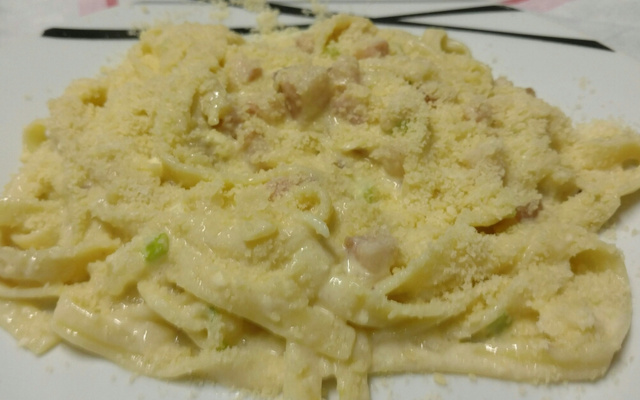 Massa carbonara suave