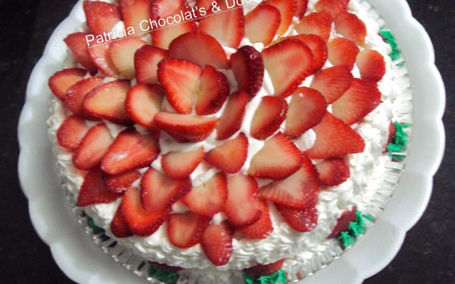 Bolo flor de morango