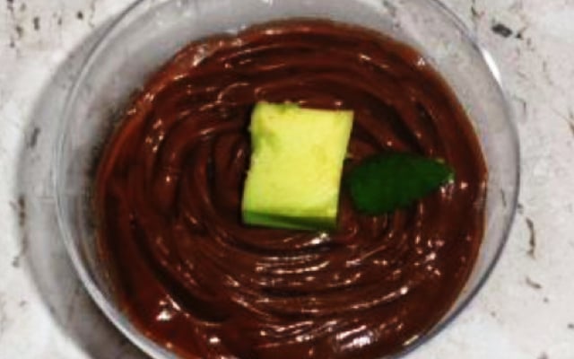 Mousse de abacate com cacau