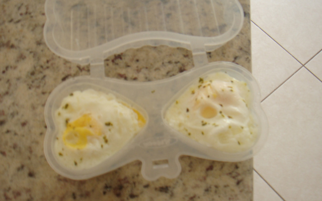 Ovo frito no microondas