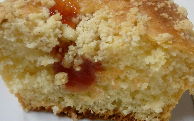 Cuca recheada (massa mole)