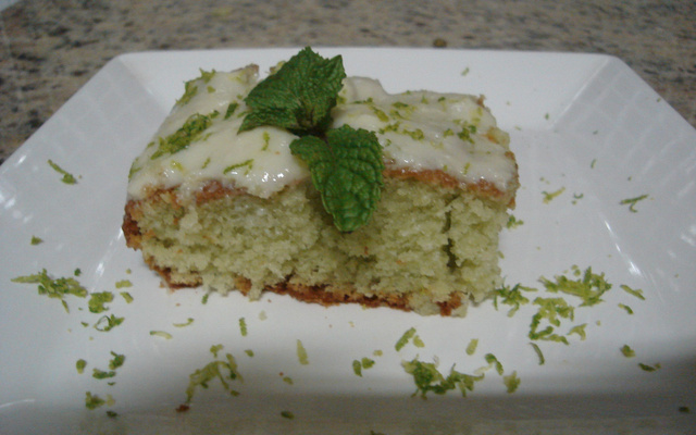 Bolo de limão