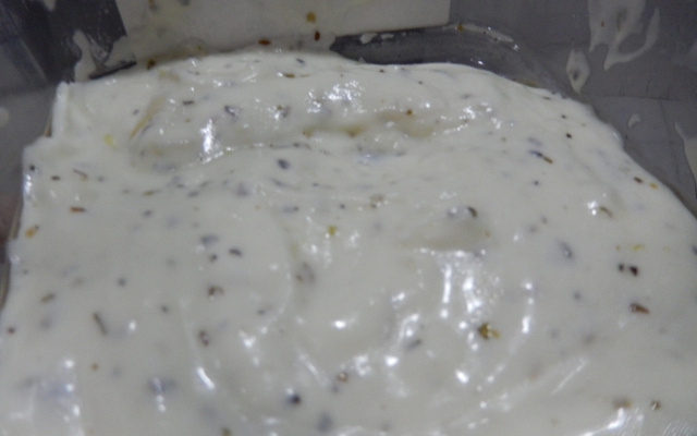 Patê de alho com ricota