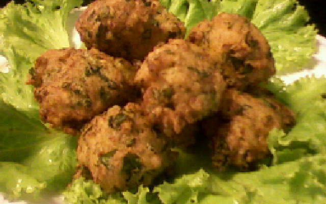 Bolinhos de talos, folhas ou cascas