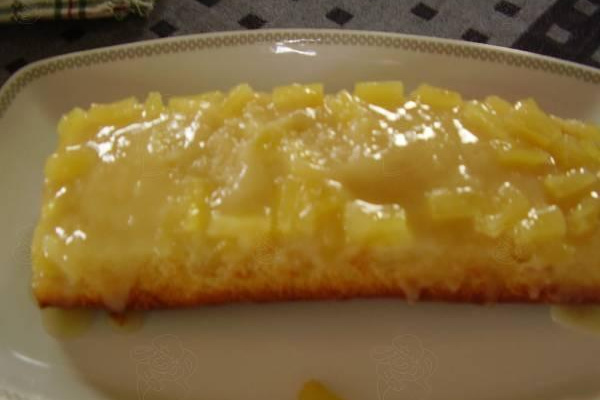 Bolo de abacaxi
