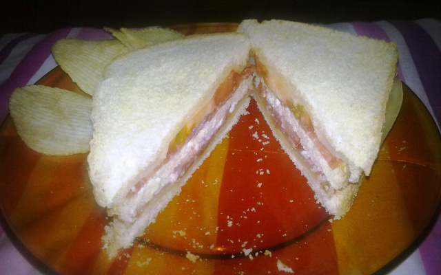 Sanduíche crocante fácil