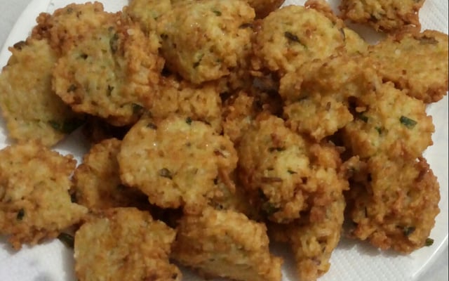 Bolinho de arroz simples da Valéria