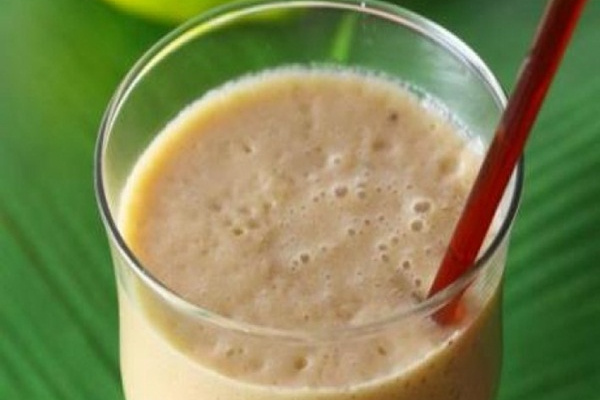 Vitamina de mamão e banana com Ades