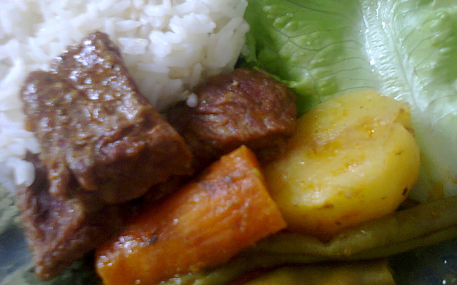 Picadinho de carne com legumes fácil