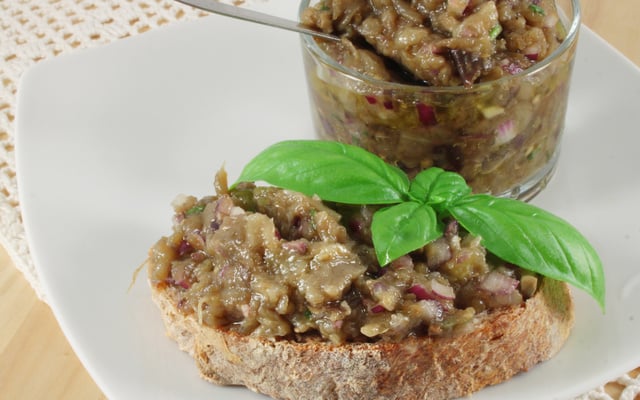 Antepasto com berinjela