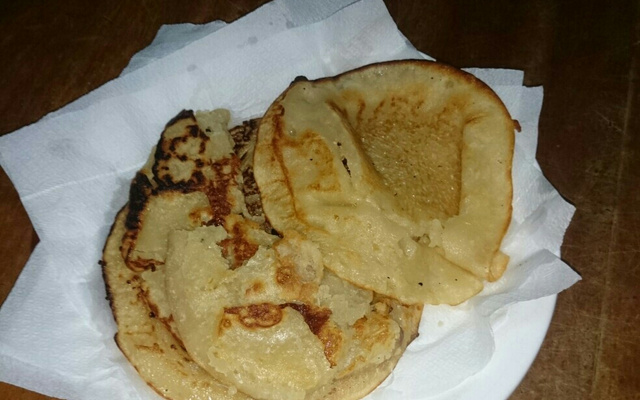 Bolinho de trigo frito