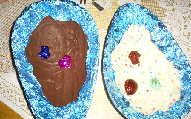 Ovo de Páscoa meio a meio