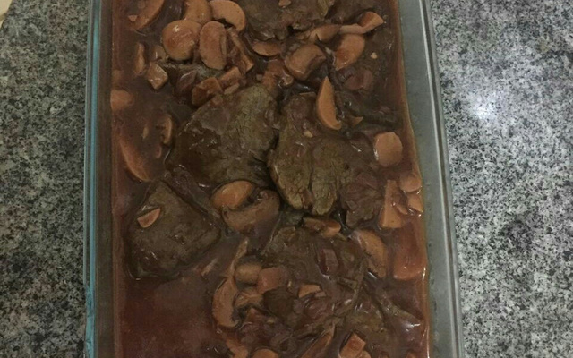 Filé ao molho madeira